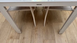Mesa cristal blanca y 4 sillas exterior