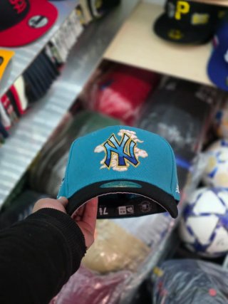 Gorra New Era NY Azul y Negra