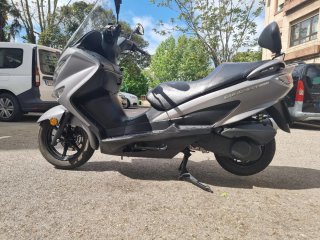 Suzuki Burgman 200 Gris