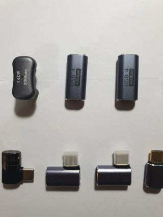 Kit Premium USB-C 40Gbps - 4 Cables + Adaptadores