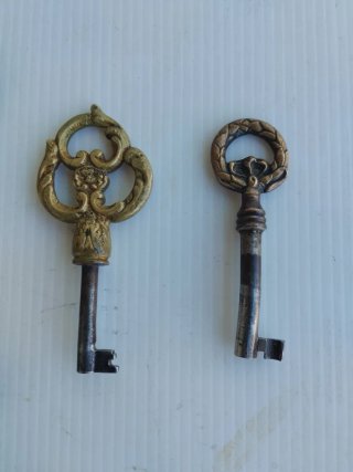 Lote 3 chiavi antiche decorative