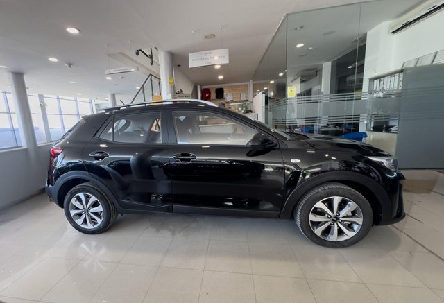 Kia Stonic 1.0 T-GDi 100cv MHEV iMT Concept