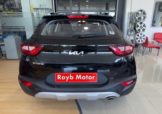 Kia Stonic 1.0 T-GDi 100cv MHEV iMT Concept