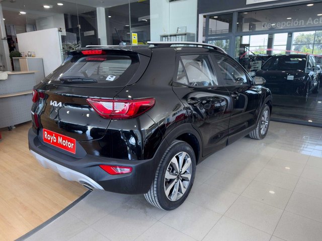 Kia Stonic 1.0 T-GDi 100cv MHEV iMT Concept