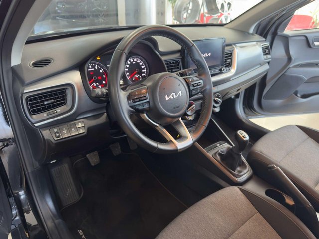Kia Stonic 1.0 T-GDi 100cv MHEV iMT Concept