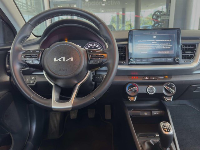 Kia Stonic 1.0 T-GDi 100cv MHEV iMT Concept