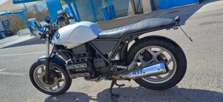 BMW K75 Cafe Racer Plata y Negra