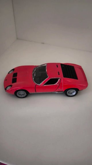 Lamborghini Miura P400 1/34