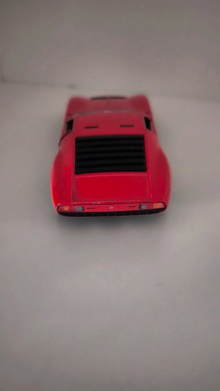 Lamborghini Miura P400 1/34