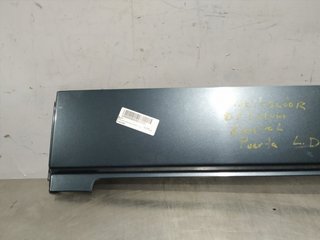 FALDON LATERAL VOLKSWAGEN T5 TRANSPORTER BUS (7H)