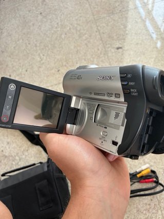 Sony Handycam DCR-DVD106 40x Zoom Ottico