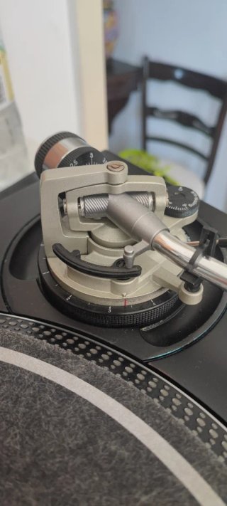 Technics SL 1200 MK5