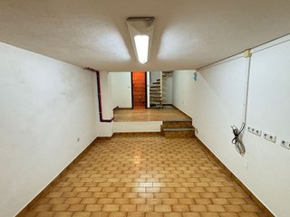 Local comercial en alquiler en Ensanche - Sar en Santiago de Compostela