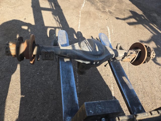 Puente trasero Nissan Cabstar ZD30