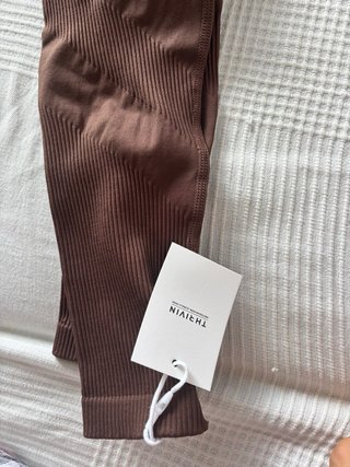 3 Pantalones  Thrivin Talla S 25€/ pieza