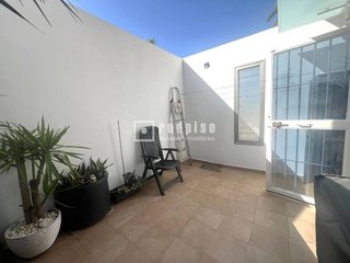 Piso en alquiler en La Carihuela en Torremolinos