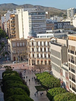 Piso en alquiler en Centro en Almería