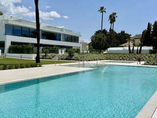 Casa pareada en alquiler en Nueva Andalucía centro en Marbella