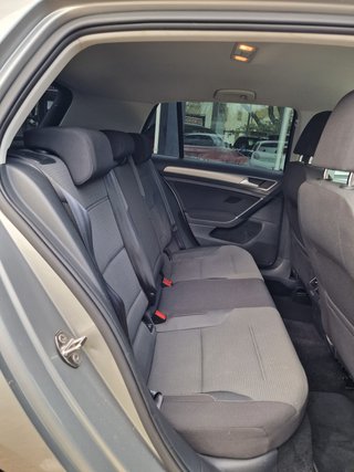 Volkswagen Golf VII