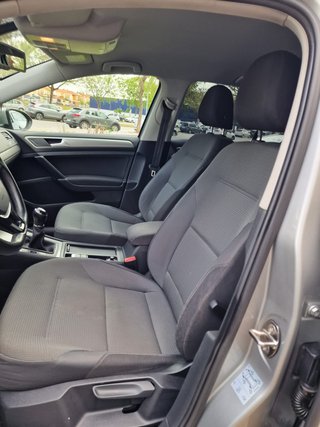 Volkswagen Golf VII