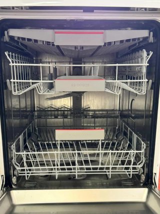 LAVAVAJILLAS MARCA BOSCH SILENCEPLUS SERIE4
