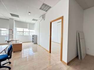 Local comercial en alquiler en San Gabriel en Alicante
