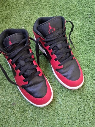 Air Jordan 1 Mid Zapatillas Niño