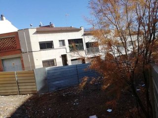 Terreno en venta en Les Arenes - La Grípia  Can Montllor en Terrassa