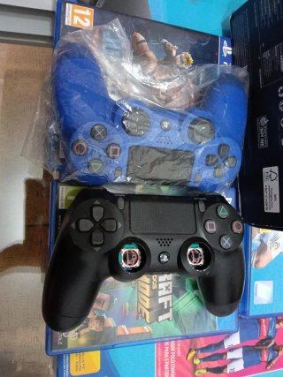 PS4 1TB FIFA 19 Bundle