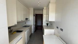 Piso en alquiler en Valdenoja - La Pereda en Santander