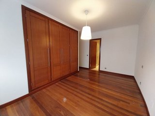 Piso en alquiler en Valdenoja - La Pereda en Santander