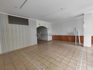 Local comercial en alquiler en Boiro