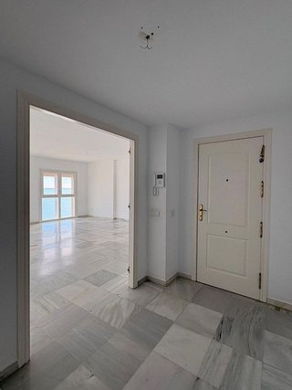 Piso en alquiler en Parque Mediterráneo - Santa Paula en Málaga