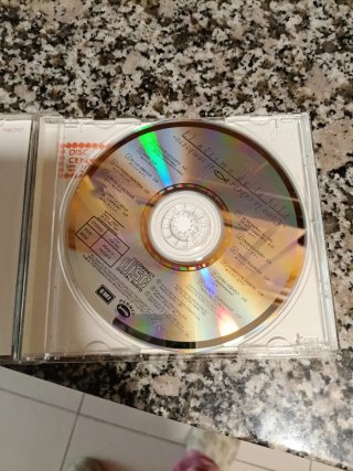 CD El Último de la Fila - Como la cabeza al