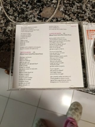 CD El Último de la Fila - Como la cabeza al