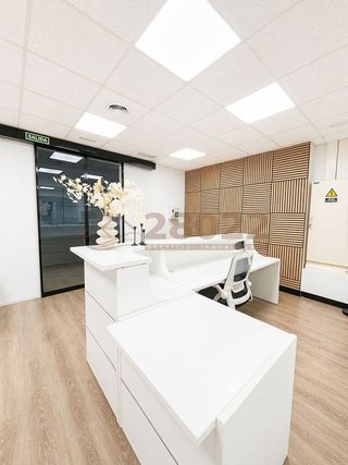 Oficina en alquiler en Valdebebas - Valdefuentes en Madrid