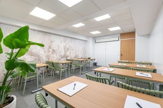Oficina en alquiler en Palos de Moguer en Madrid