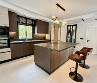 Chalet en alquiler en Nueva Andalucía centro en Marbella