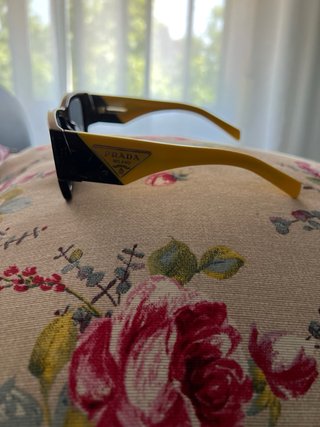 Gafas Prada Unisex,AUTÉNTICAS, Negras y Amarillas