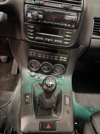 BMW coupe 328i E36
