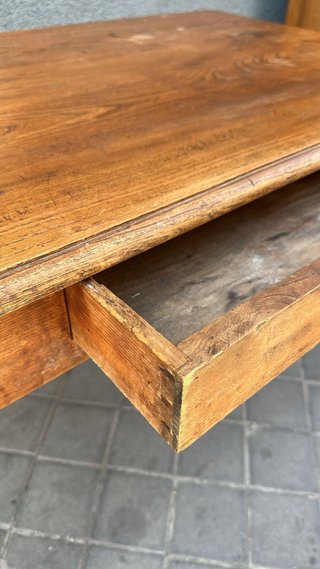 MESA ANTIGUA