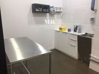 Local comercial en alquiler en Arapiles en Madrid