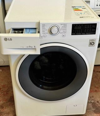 LAVADORA DE CARGA FRONTAL MARCA LG DE 9 KILOS