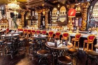 Local comercial en alquiler en Palacio en Madrid