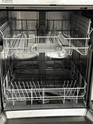 LAVAVAJILLAS MARCA BOSCH EN INOX SILENCEPLUS