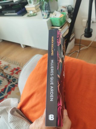 Mujeres que arden / Women on Fire (Spanish Edit...