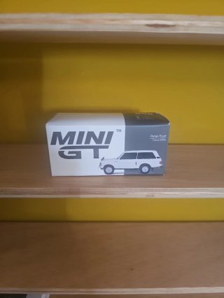 Mini GT Range Rover Davo's White