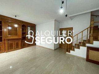 Chalet en alquiler en Tres Olivos - Valverde en Madrid