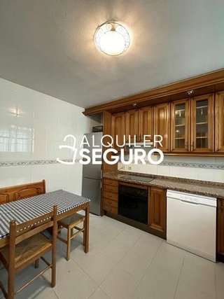 Chalet en alquiler en Tres Olivos - Valverde en Madrid