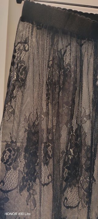 Falda encaje transparente negra Talla S